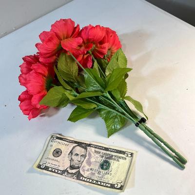 BOUQUET OF DARK PINK SILK FLOWERS