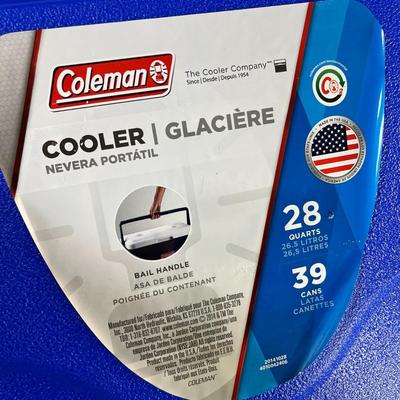 BLUE & WHITE COLEMAN 28 QT. COOLER WITH BALE HANDLE
