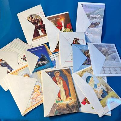ASSORTMENT OF 27 MOSTLY VINTAGE CHRISTMAS CARDS WITH ENVELOPES