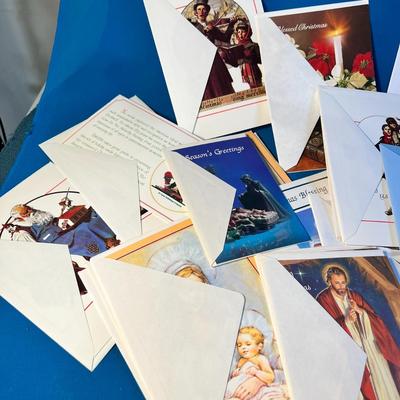 ASSORTMENT OF 27 MOSTLY VINTAGE CHRISTMAS CARDS WITH ENVELOPES