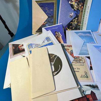 ASSORTMENT OF 26 VINTAGE CHRISTMAS CARDS WITH ENVELOPES, SOME VINTAGE