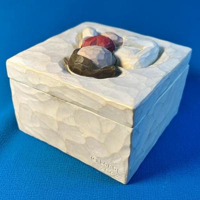 WILLOW TREE "FROM THE HEART" TRINKET BOX