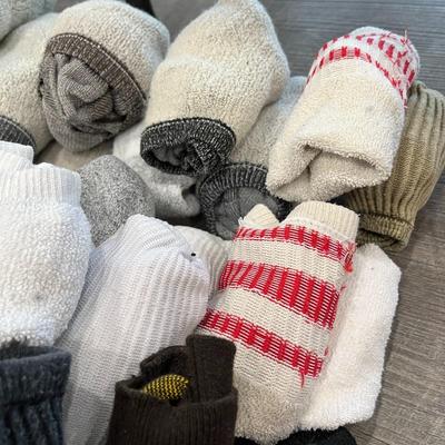 GROUP OF 58 PAIRS OF WARM MEN'S SOCKS- CLEAN