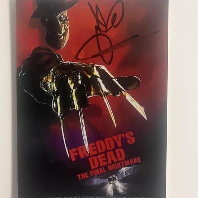 Freddy's Dead: The Final Nightmare Robert Englund signed movie photo