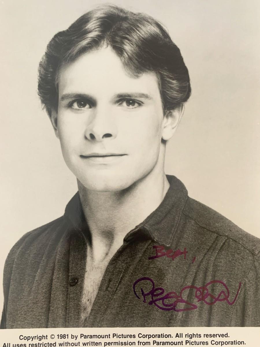 Peter Scolari singed photo | EstateSales.org