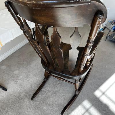 Colonial Rocking Chair 