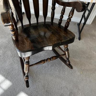 Colonial Rocking Chair 