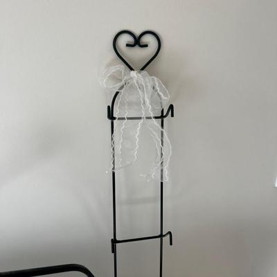 Decorative Metal Items 