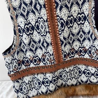SUNDANCE Vest and D Harrison & Co. Purse (FUR) 