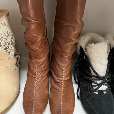 3 Pair of Ladies Boots. 