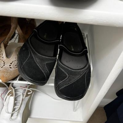 8 Pair of Flats, Moccasins, Tennis Shoes Size 7