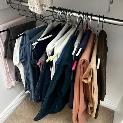 Top & Bottom Rack Shirts, Sweaters, Pants Ladies Small