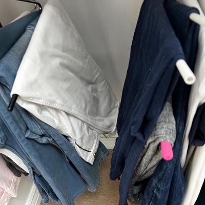 Top & Bottom Rack Shirts, Sweaters, Pants Ladies Small