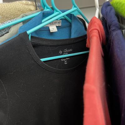 Top & Bottom Rack Shirts, Sweaters, Pants Ladies Small
