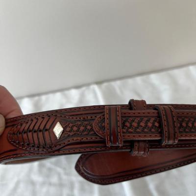 NOCONA Belt Company, Genuine Leather Size 34 