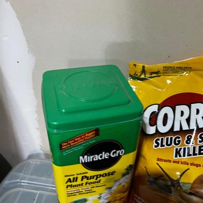 Garage Miracle Grow and SLUG/Snail Killer 3/4 + full