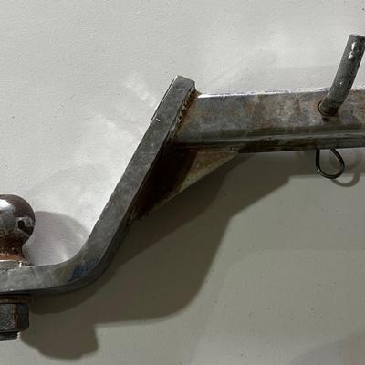 Garage REESE Drop Hitch with 2" Ball with a 6" DROP