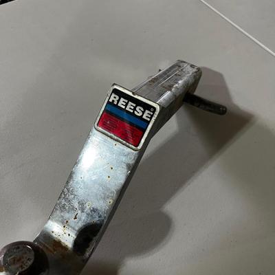 Garage REESE Drop Hitch with 2" Ball with a 6" DROP