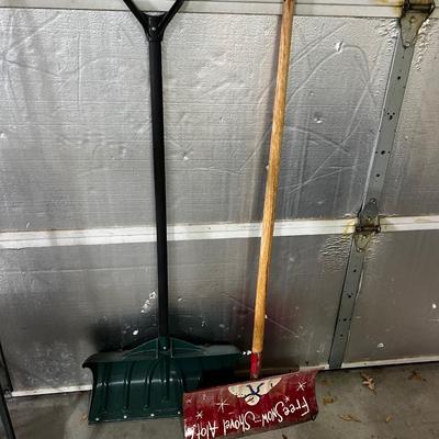 Garage 2 Snow Shovels 