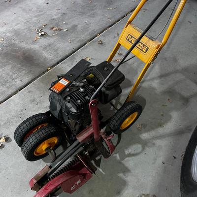 Garage McLane Gas Powered Edger