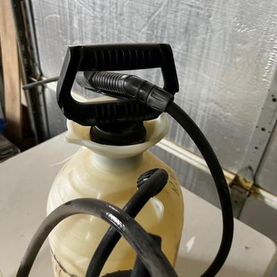 Garage 3 HUDSON Sprayers 
