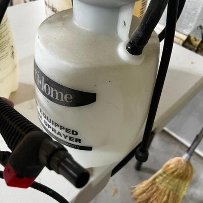 Garage 3 HUDSON Sprayers 