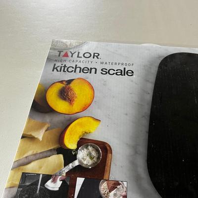 Garage New in BOX Taylor Kitchen Scale NEW