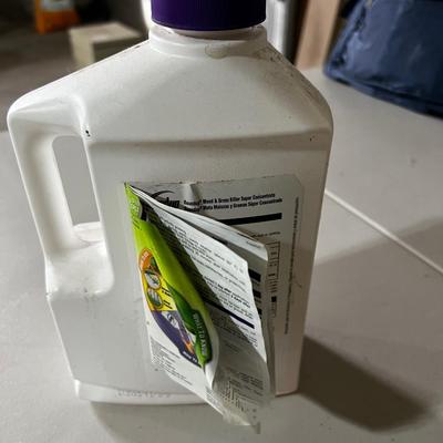 Garage 1/2 full super Concentrate Round UP 