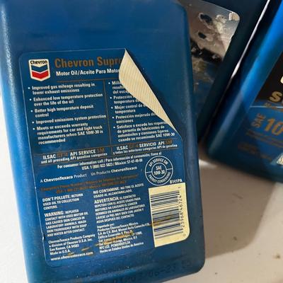 Garage Chevron 10W-30 Oil 