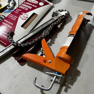 Garage: Mixed Lot of Hardware and Tools
