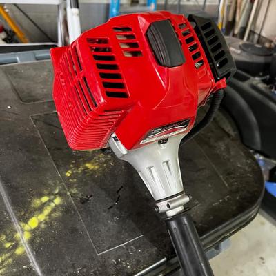 Garage RED MAX Gas Edger