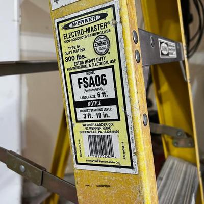 Garage Werner 6' Yellow Step Ladder