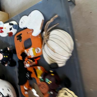 Stuff on the Shelf for Halloween (c ) Bottom Shelf