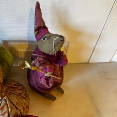 Also Fabulous Mouse Wizard and 3 Pumpkins 