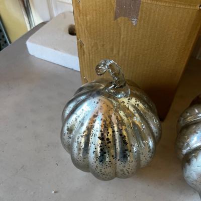 3 Mercury GLASS Pumpkins NICE!