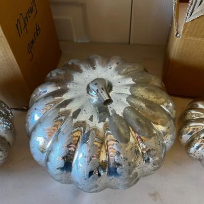 3 Mercury GLASS Pumpkins NICE!