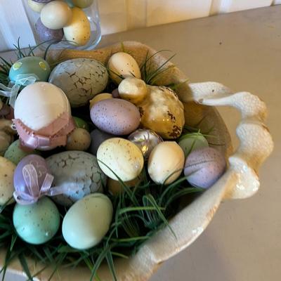 Lot of Easter DÃ©cor' Glass Vase with Eggs and Ducks in a Bowl 