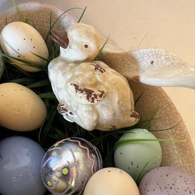 Lot of Easter DÃ©cor' Glass Vase with Eggs and Ducks in a Bowl 