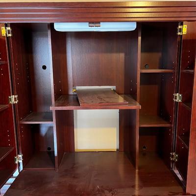 LARGE CHERRY FINISH COMPUTER STATION