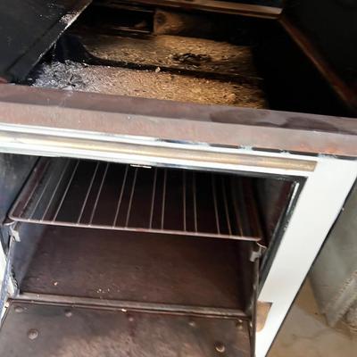 Antique MONARCH Wood Burning Cook Stove 