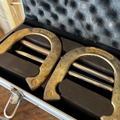 Horse Shoe Set in Carrying Case 