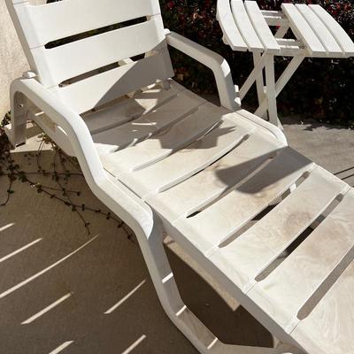 Chase Lounge and Side Table WHITE 
