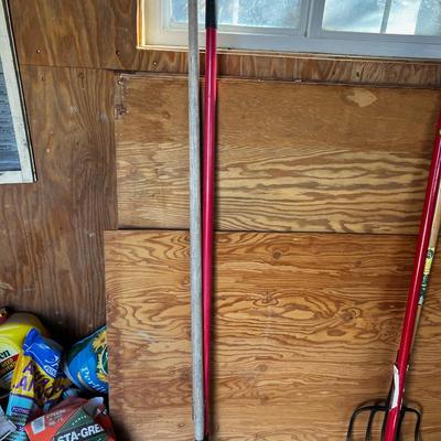 2 Garden Racks
