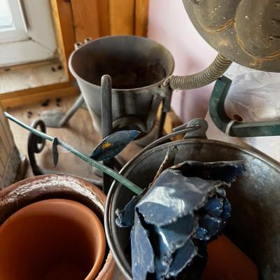 Yard DÃ©cor: Hook, Planter, Bird House