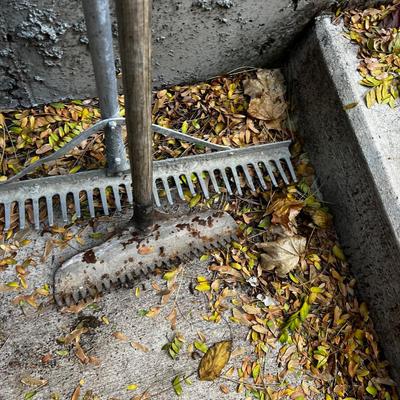 2 Dirt / Gravel Racks 