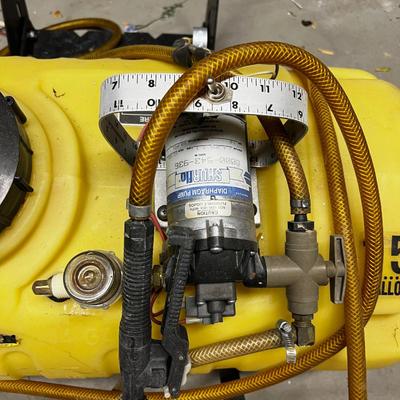 John Deere Garden Tractor " Sprayer Tank ATTACHMENT " , 
