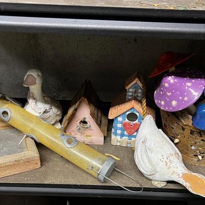 Ceramic Duck, Bird House, Shelf of Yard DÃ©cor' 
