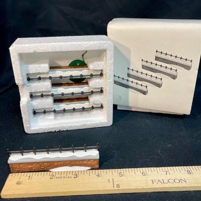 Dept 56 Heritage Village Churchyard Fence Extensions Set of 4 Hand-Painted Porcelain Fence Pieces