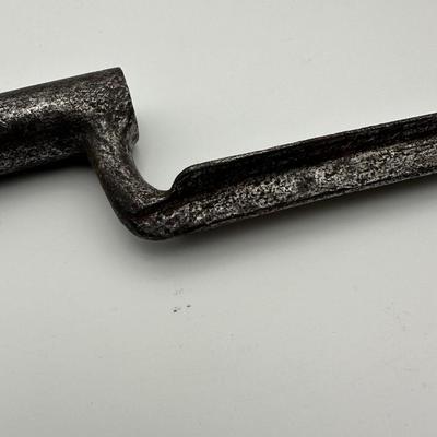 Early Socket Style Bayonet