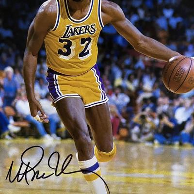 Los Angeles Lakers Magic Johnson signed photo